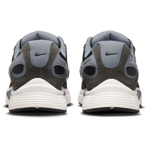 Nike V5 RNR Suede